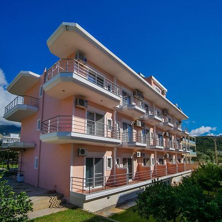 Himara Royal Hotel Экстерьер фото