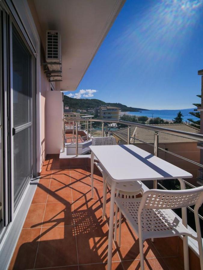 Himara Royal Hotel Экстерьер фото
