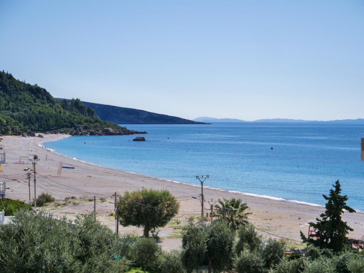 Himara Royal Hotel Экстерьер фото