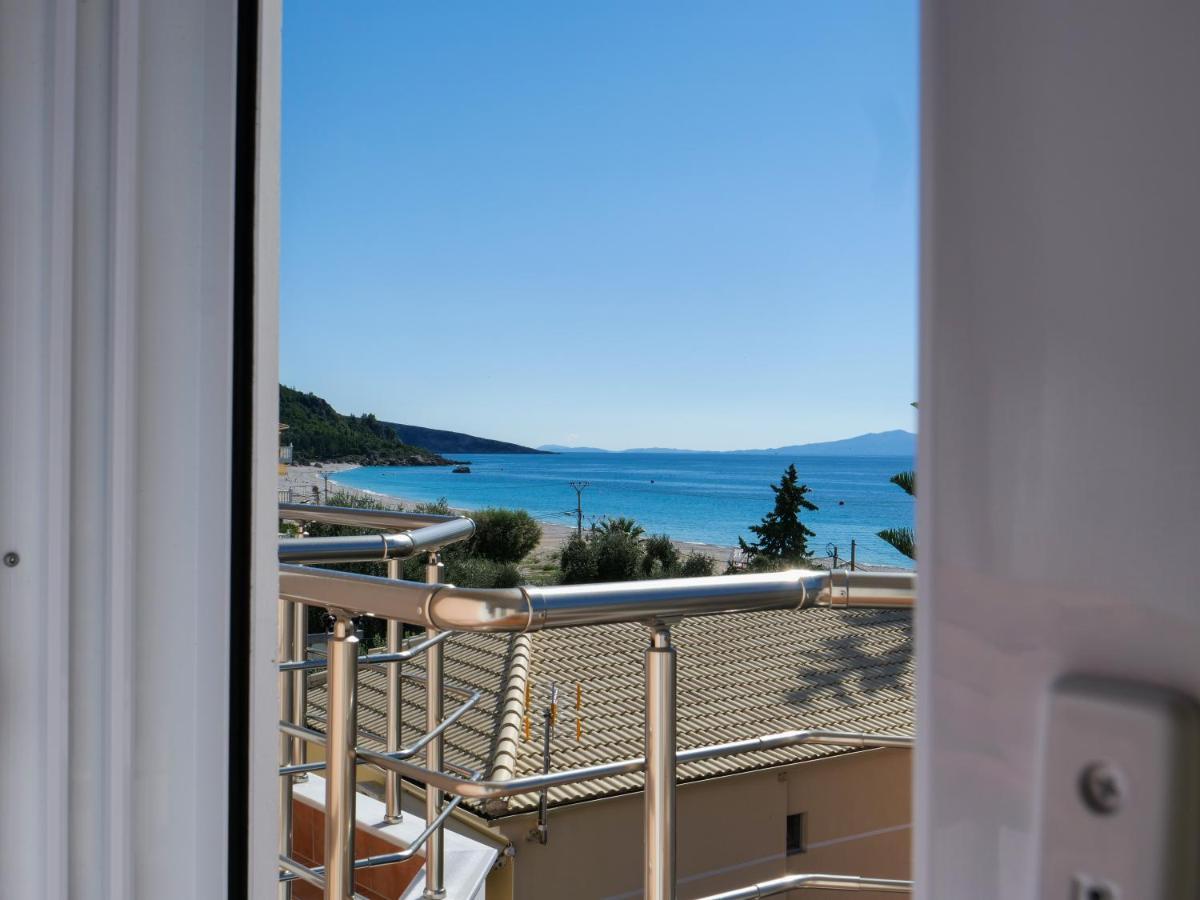 Himara Royal Hotel Экстерьер фото