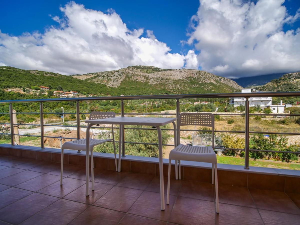 Himara Royal Hotel Экстерьер фото
