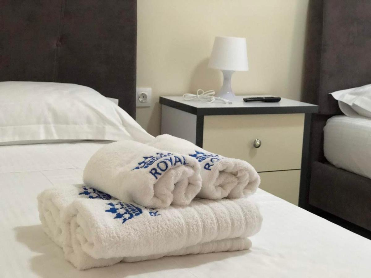Himara Royal Hotel Экстерьер фото
