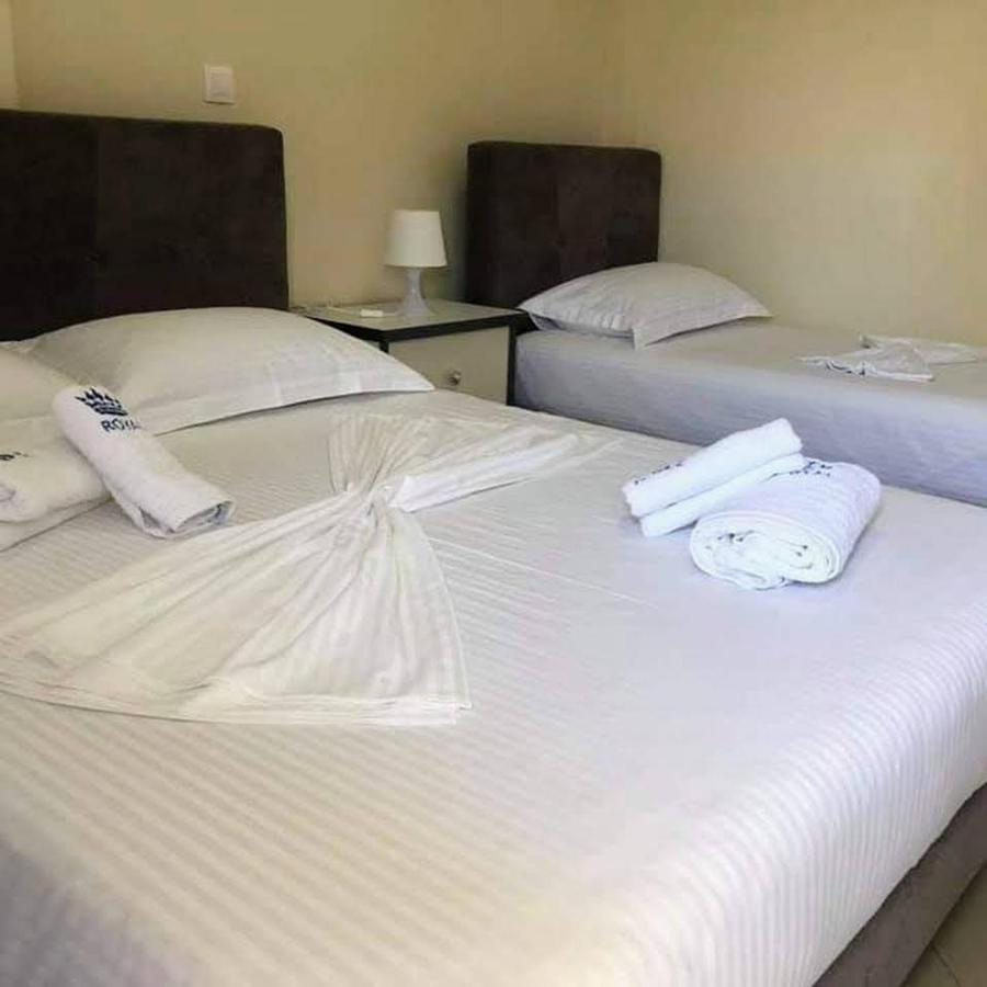 Himara Royal Hotel Экстерьер фото