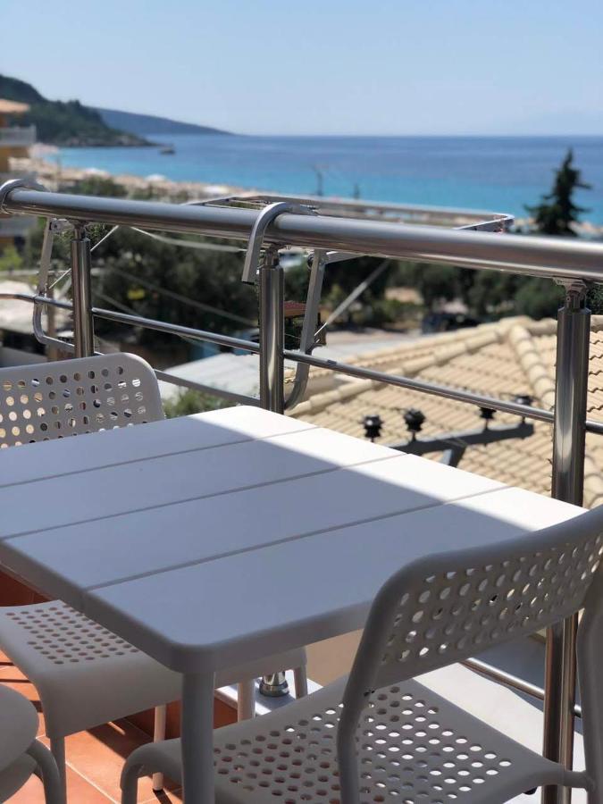 Himara Royal Hotel Экстерьер фото