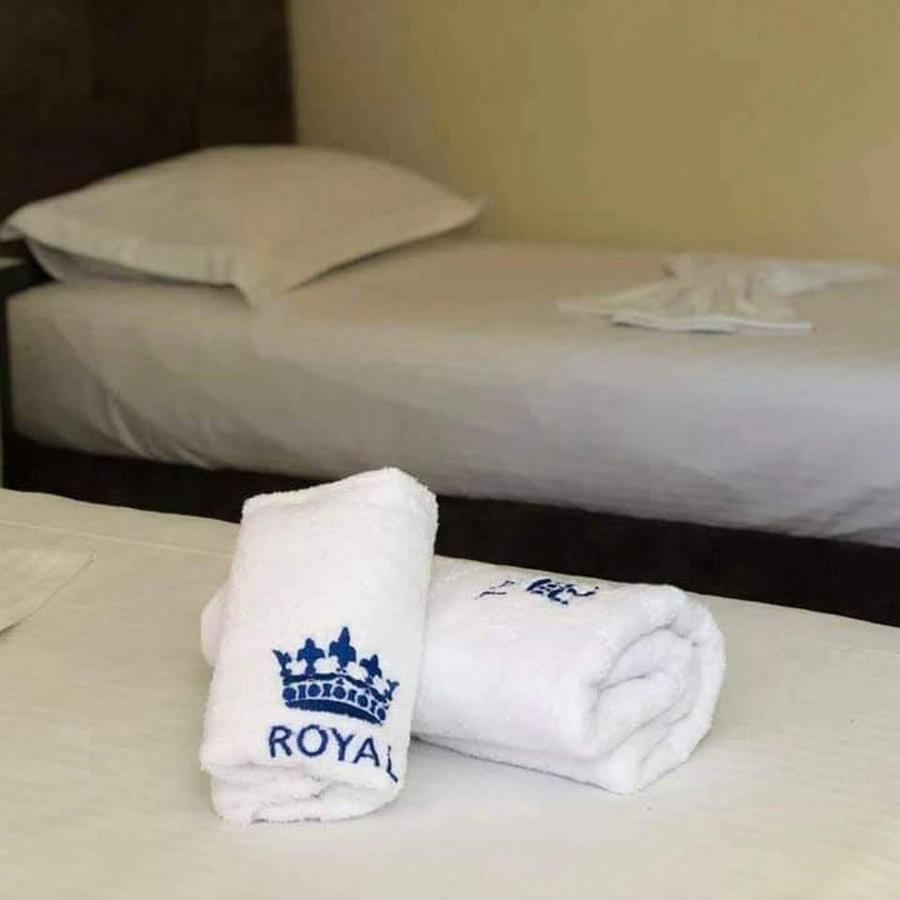 Himara Royal Hotel Экстерьер фото